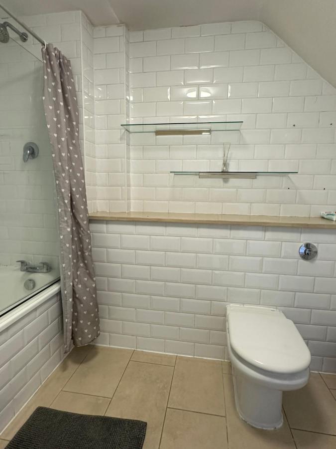 Bright And Airy Islington Apartment ลอนดอน ภายนอก รูปภาพ