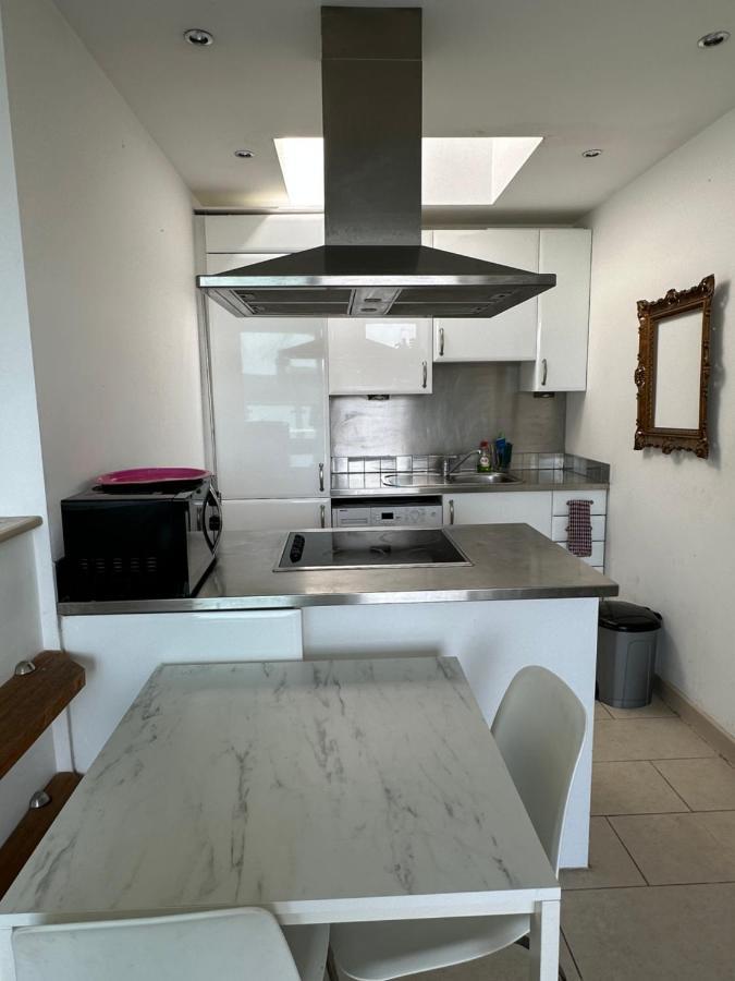 Bright And Airy Islington Apartment ลอนดอน ภายนอก รูปภาพ